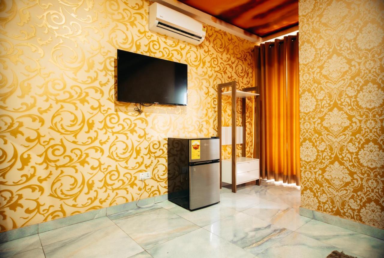 Plus 33 Hotel Nungua Bagian luar foto